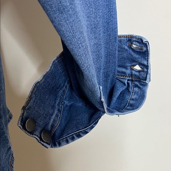 👖💙🥣🌀Kut Distressed Denim Jacket - Picture 7 of 11